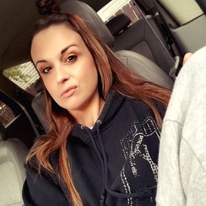 Meet your Posher, Corrie rae
